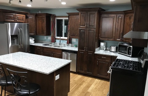 Juneau House | 4 Bdrm 4 Bath Lake front Lake Sinissippi home