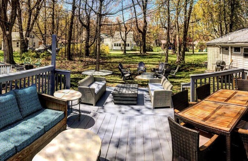 Geneva-on-the-Lake House | 4 BDRM House Sleeps 11 in the Heart of Geneva on the Lake