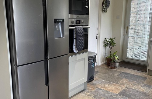 Bardsey House | 4-Bed House in Wetherby, sleeps 8, near York