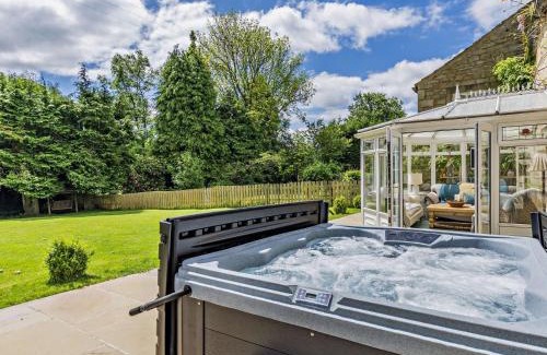 Foulridge House | 4 Bed in Skipton 95023