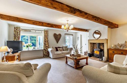 Foulridge House | 4 Bed in Skipton 95023