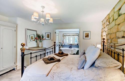 Foulridge House | 4 Bed in Skipton 95023