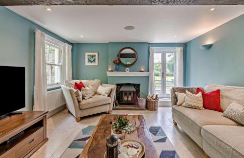 Winfrith Newburgh House | 4 Bed in Winfrith Newburgh 86025