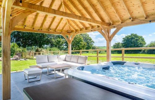 Woolfardisworthy House | 4 Bed in Woolfardisworthy oc-s32421