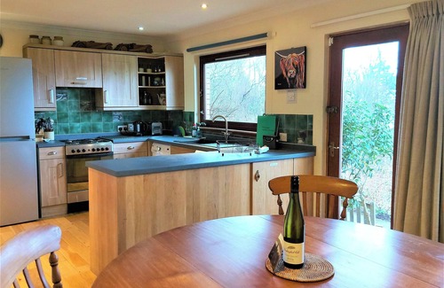 Kilcreggan Cottage | 4 bedroom accommodation in Shandon, near Helensburgh