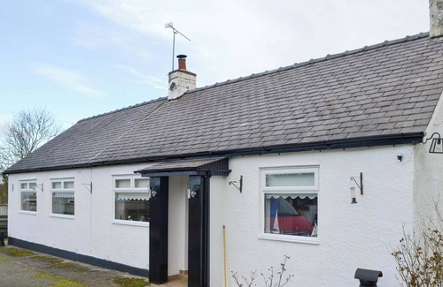 Rhosybol Cottage | 4 bedroom accommodation in Rhosybol, near Amlwch