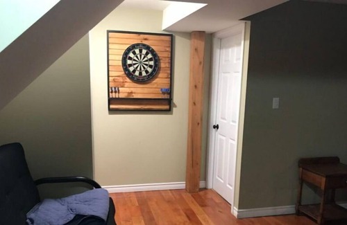 Colborne Cottage | 4 bedroom - All-season Waterfront Cottage