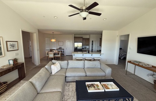 Chico House | 4-bedroom Custom home with a view!