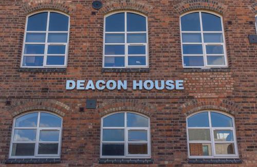 Thorpe Satchville Apartment | 4 Bedroom Ensuite Apartment Deacon house Leicester Min 2 weeks