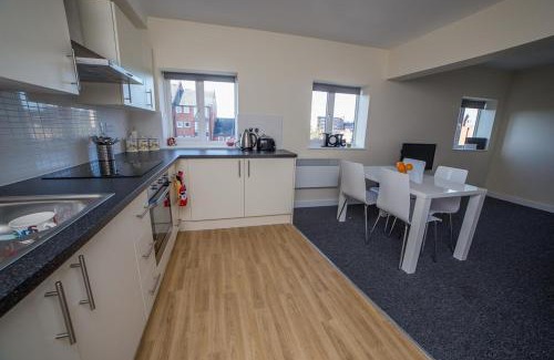 Thorpe Satchville Apartment | 4 Bedroom Ensuite Apartment Deacon house Leicester Min 2 weeks