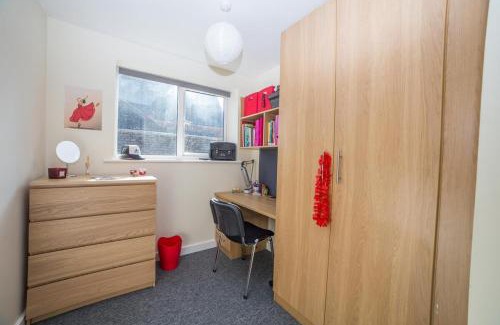 Thorpe Satchville Apartment | 4 Bedroom Ensuite Apartment Deacon house Leicester Min 2 weeks