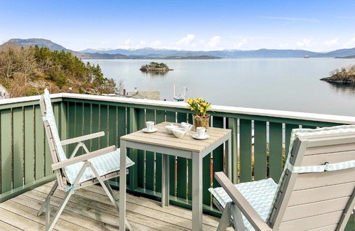 Innbjoa House | 4 Bedroom Lovely Home In Bjoa