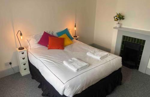 Holt House | 4 Bedroom School House