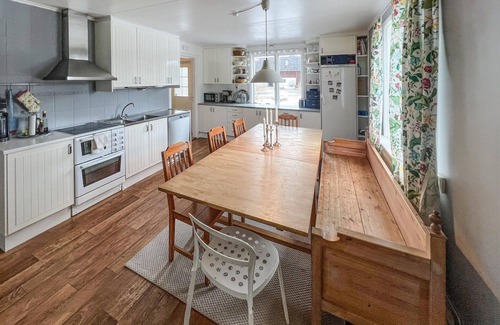 Hallsberg Municipality House | 4 bedroom stunning home in Närkesberg