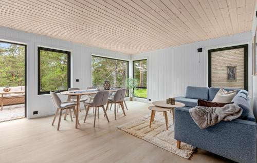 Risor House | 4 Bedroom Stunning Home In Risør