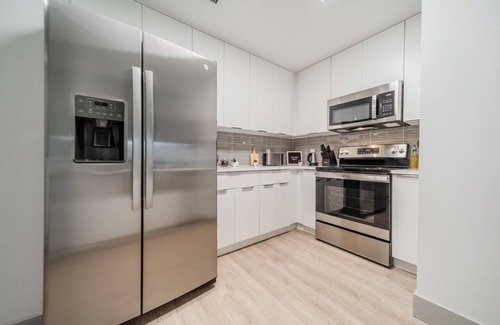 Third Ward Apartment | 4 Bedroom suite - Truist, Gym