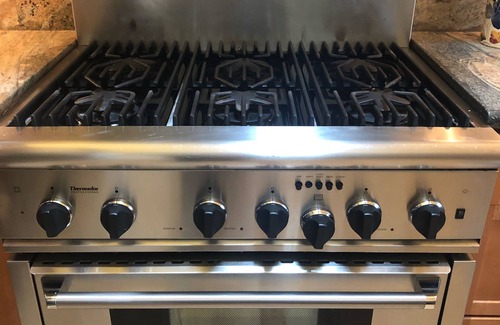 Walnut Creek House | 4 bedrooms and 3 full bathrooms + office in Walnut Creek. Great yard with pool!