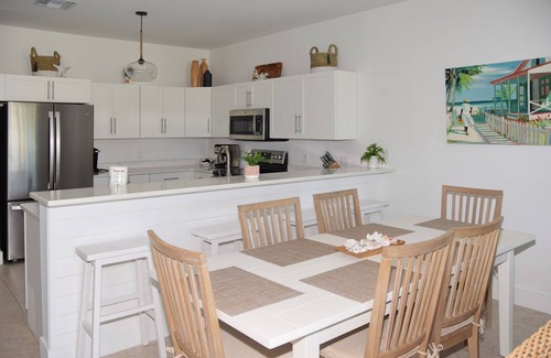 Treasure Cay Resort | 4 Bedrooms, BBQ, Spa & Beach