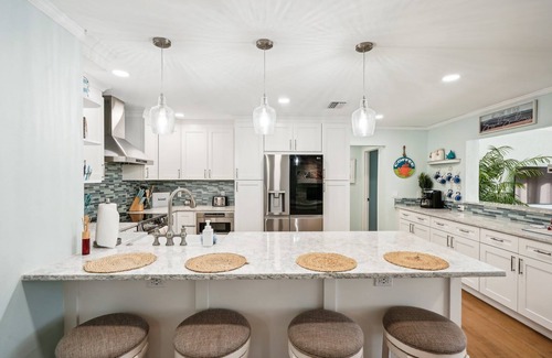 West Bradenton House | 4 Br Bradenton Home~Private Pool, Outdoor Bar, W/D