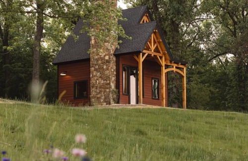 Laura House | #4 Butterfly Lodge