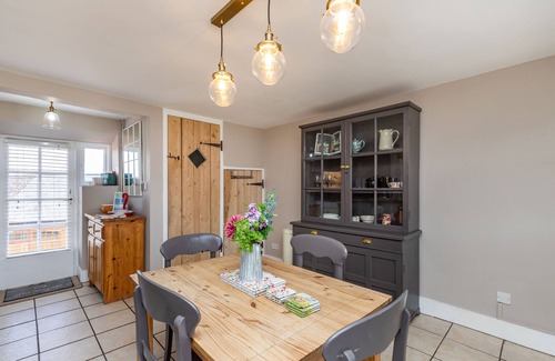 Stoke Bruerne Cottage | 4 Canalside Cottages
