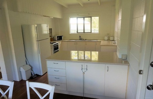 Tin Can Bay House | 4 Mallett Street Tin Can Bay Walk to Everything