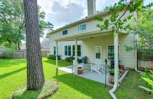 Spring House | 4 Mi to Old Town Spring Family Retreat with Yard!