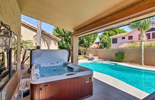 Paradise Park Vista Cottage | 4 Mi to TPC Scottsdale: Family Home w/Hot Tub!
