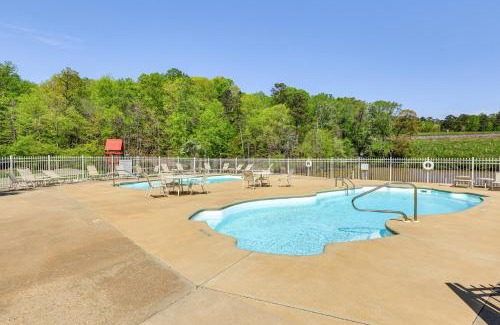 Alexander City Apartment | 4 Mi to Wind Creek State Park Alabama Getaway