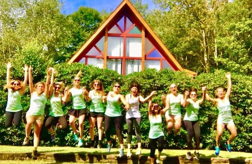 White Haven Ski Chalet | 4 Miles to Ski Resort💥By the Lake💥Hot Tub💥Fast Wi-Fi💥Piano💥Dogs Stay FREE