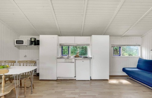 Hampen House | 4 person holiday home in Hampen