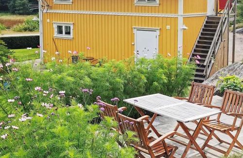 Ellos House | 4 person holiday home in ELLÖS