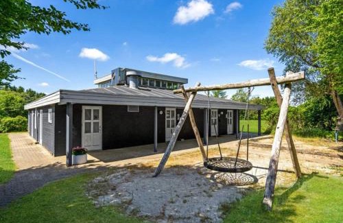 Hampen House | 4 person holiday home in Hampen