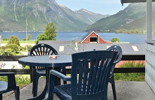 Volda House | 4 person holiday home in Folkestad