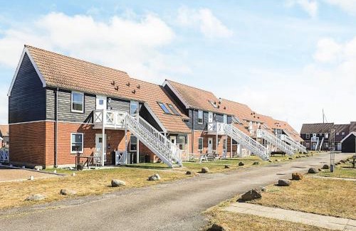 Borre Apartment | 4 person holiday home on a holiday park in Borre