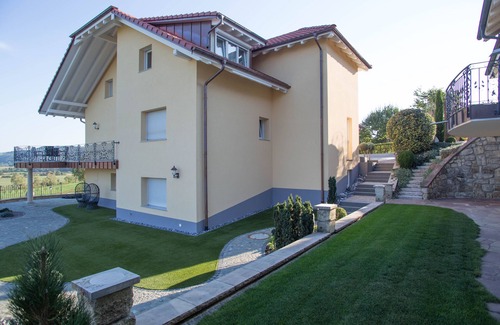Klettgau Apartment | 4-room apartment, 65 m², terrace, high-quality furnishings