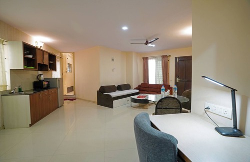 5th Block Hotel | 4 Seasons Suites