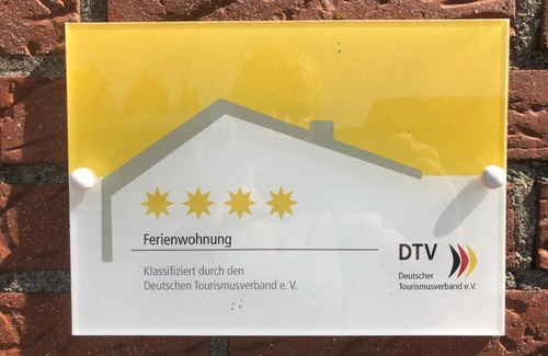 Tolk Apartment | 4-Sterne Ferienwohnung „Herbert‘s Herberge“