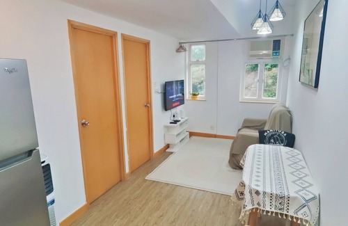 Tsim Sha Tsui Apartment | 40% off! New 2BR Kowloon Apartment.