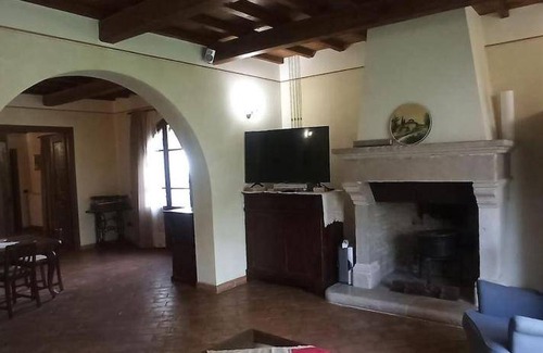 Calvi di Umbria Villa | 400 m² Villa ∙ 4 bedrooms ∙ 9 guests