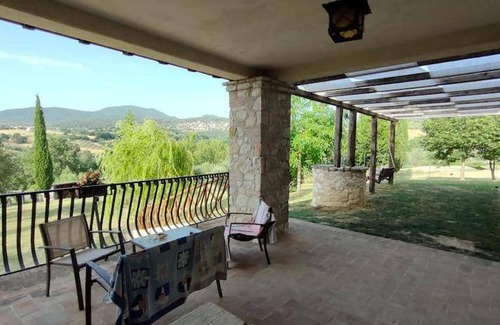 Calvi di Umbria Villa | 400 m² Villa ∙ 4 bedrooms ∙ 9 guests