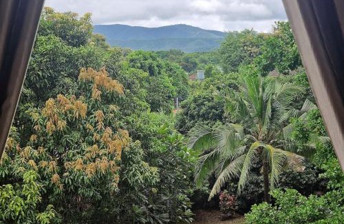 Mae Jo Villa | 400m2 - Hearth - Mountain View - Grove - AC - 24 7 check in