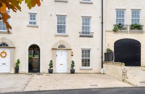 Enniskillen House | 41 Devenish Manor · Escape Ordinary at Devenish Manor - 4 bed, modern