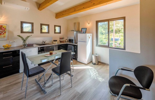 Sagone Apartment | 48 m2, 6 min walk to the beach!