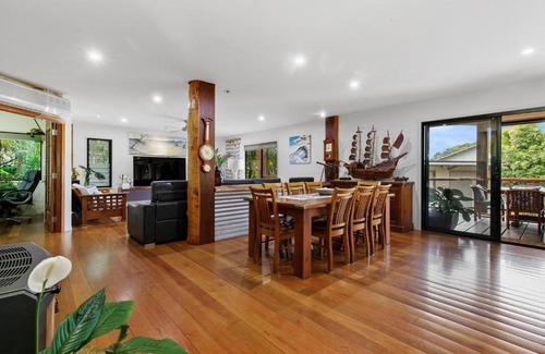 Point Lookout House | 48a Booran Street