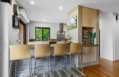 Point Lookout House | 48a Booran Street