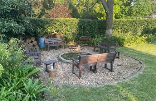 Vanderbijlpark Bed & Breakfast | 4B on Delius str