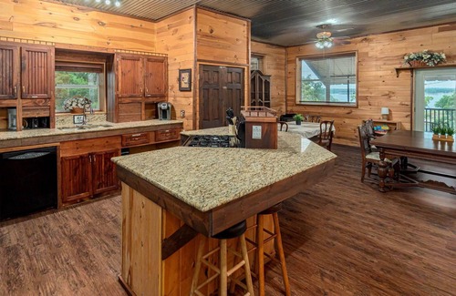 Gordonville House | 4Bdrm w/ Pool Table Fish & Swim at House Texoma