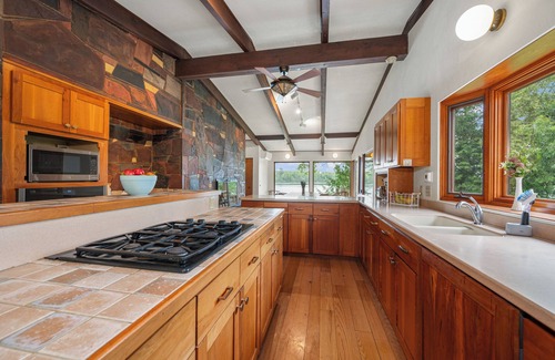 Grand Rapids House | 4BR 2.5BA Sauna Private Dock 30 Wooded Acres Near Grand Rapids, MN