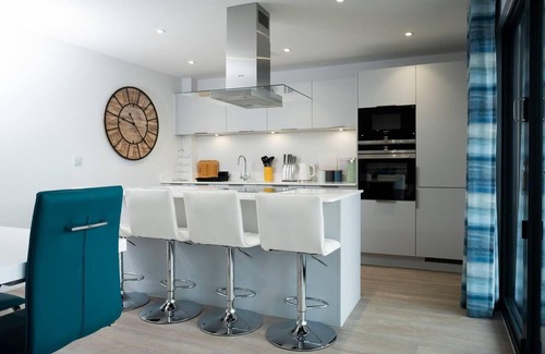 Mortehoe Apartment | 4br-8guests-balcony-beachview-pool-pets